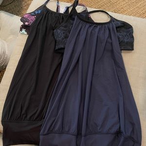 Bundle of 2 lululemon built in bra tanks